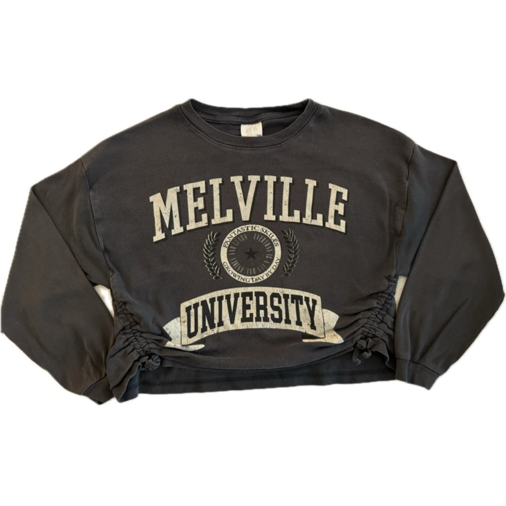 Zara Girls long sleeved top with ruched sides. Preowned size 9.